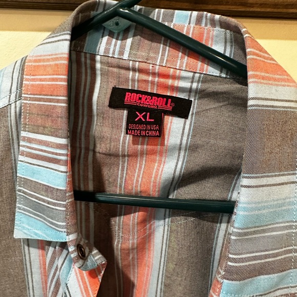 Rock and Roll Cowgirl Pearl snap NWT - Picture 2 of 2